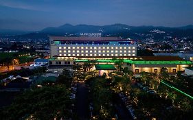 Grand Sunshine Resort & Convention